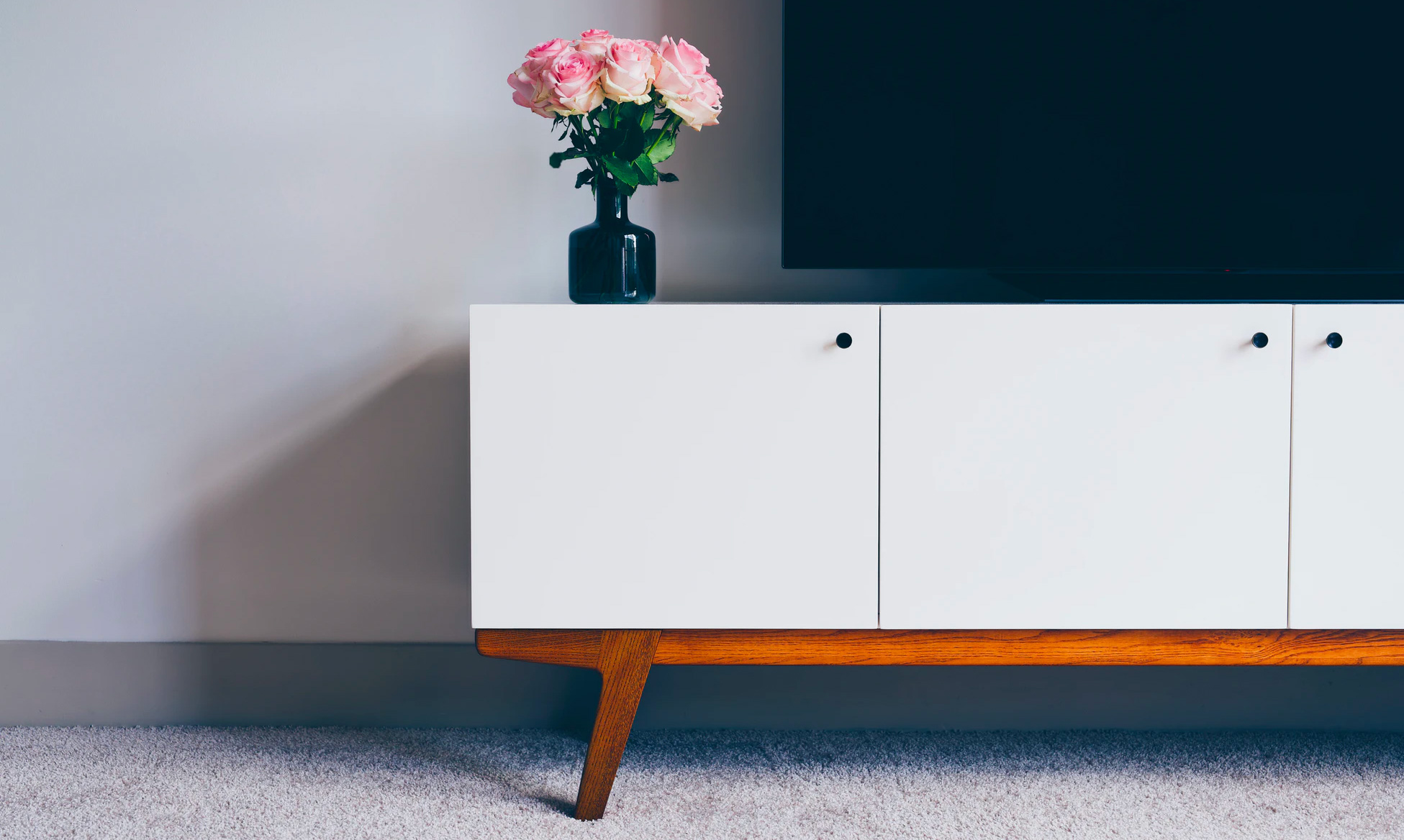 人気の椅子の新色追加！